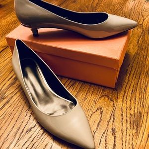 Beautiful dove gray kitten heels.